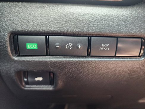 Used 2021 Nissan Sentra SR image 24
