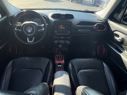 Used 2016 Jeep Renegade Trailhawk w/ Premium Trailhawk Package image 36
