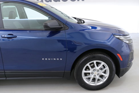 Used 2023 Chevrolet Equinox LS image 10