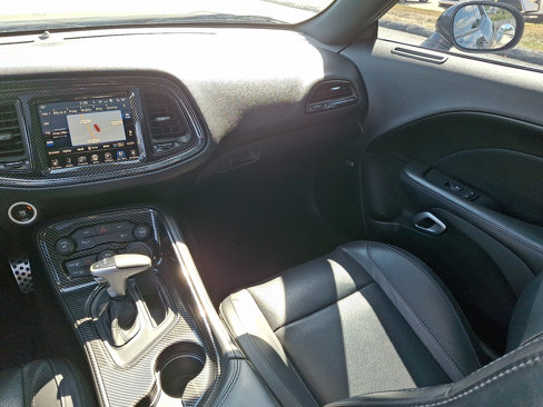 Used 2015 Dodge Challenger SXT Plus image 16