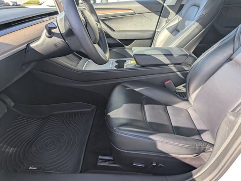 Used 2023 Tesla Model 3 Standard Range image 13