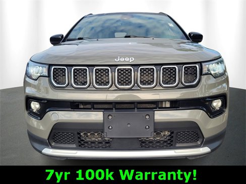 Used 2023 Jeep Compass Limited image 2