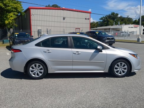 Used 2022 Toyota Corolla LE image 12