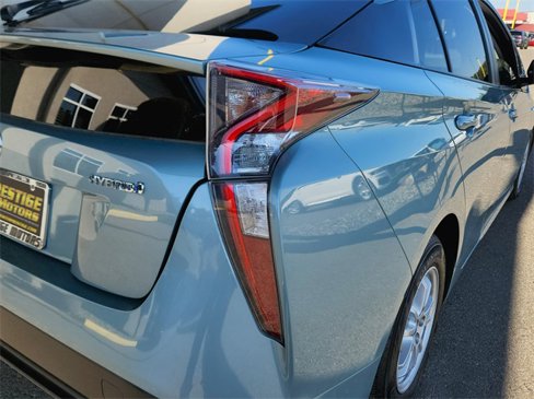 Used 2016 Toyota Prius Three image 11