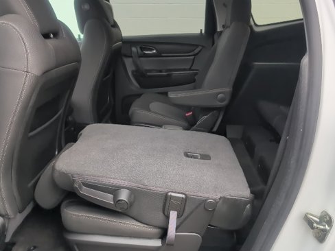 Used 2017 Chevrolet Traverse LT w/ Style and Technology Package image 32
