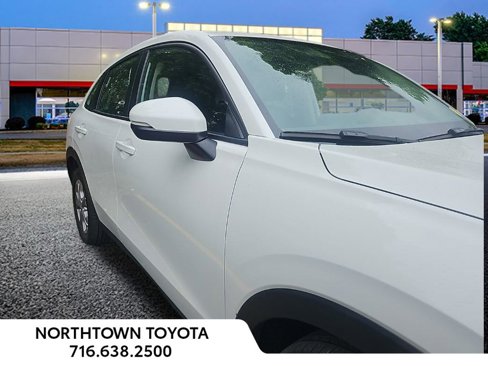 Used 2023 Honda HR-V LX image 3