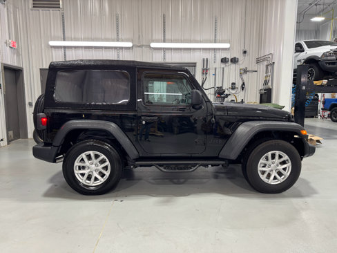 Used 2023 Jeep Wrangler Sport S image 33