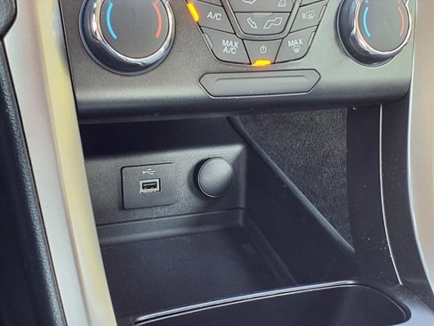 Used 2018 Ford Fusion S image 12