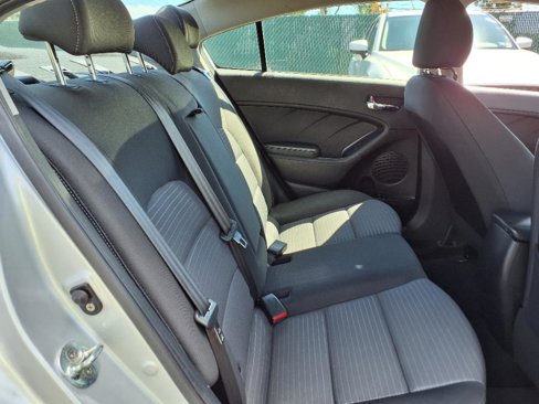 Used 2016 Kia Forte LX w/ LX Popular Plus Package image 17
