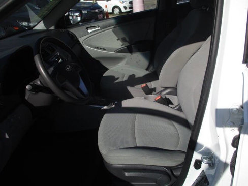 Used 2013 Hyundai Accent GS image 7