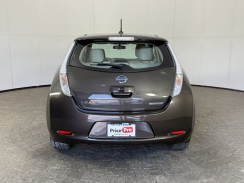 Used 2016 Nissan Leaf SV image 7