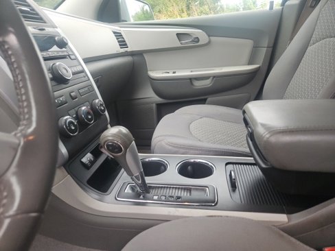 Used 2012 Chevrolet Traverse LT image 22