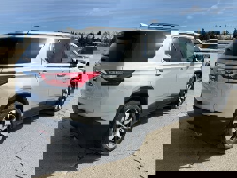Used 2019 Chevrolet Traverse LT w/ LT Premium Package image 5