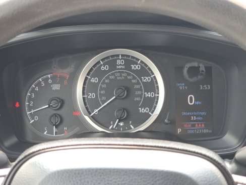 Used 2020 Toyota Corolla LE image 17