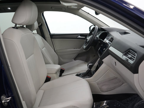 Used 2022 Volkswagen Tiguan SE image 10