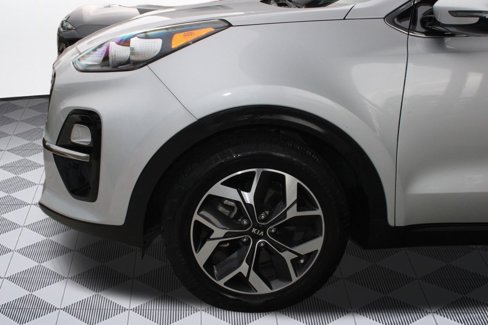 Used 2020 Kia Sportage EX image 12