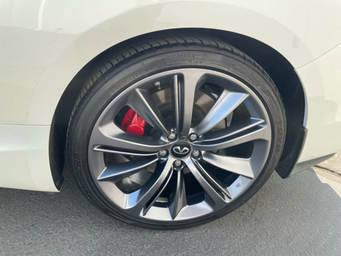 Used 2022 INFINITI Q60 Red Sport 400 w/ Carbon Fiber Package image 18