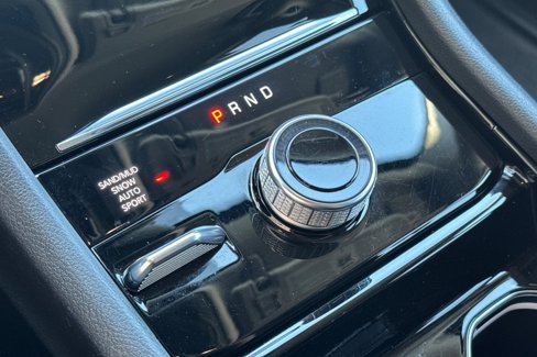 Used 2022 Jeep Grand Cherokee Limited image 21