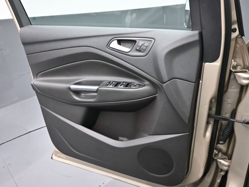 Used 2017 Ford Escape Titanium image 15