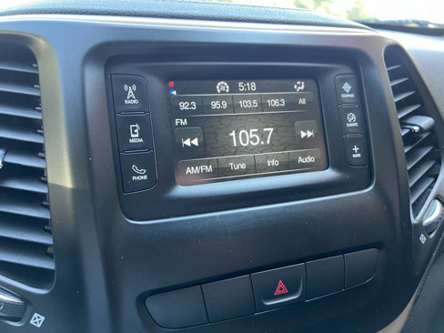 Used 2014 Jeep Cherokee Latitude image 27