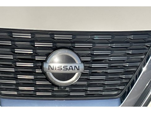 Used 2021 Nissan Rogue SV image 43