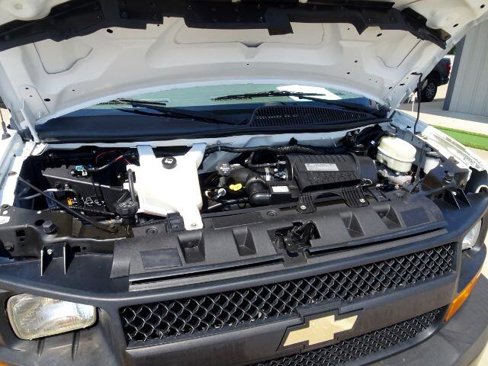 Used 2017 Chevrolet Express 3500 image 29