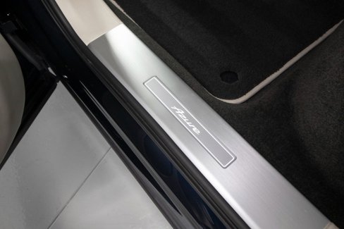 Used 2023 Bentley Bentayga Extended Wheelbase image 43