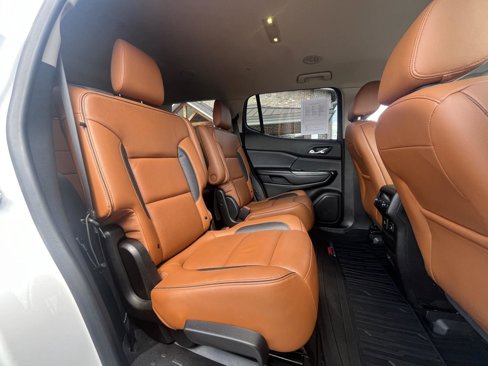Used 2019 GMC Acadia SLT image 13