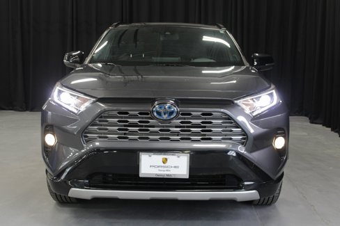 Used 2019 Toyota RAV4 XSE image 10