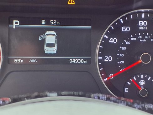Used 2022 Kia Forte LXS w/ LXS Technology Package image 14