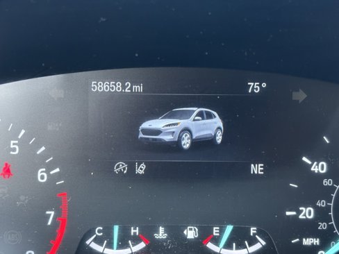 Used 2020 Ford Escape SE image 22