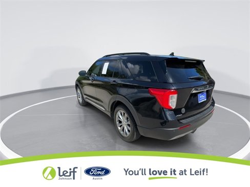 Used 2020 Ford Explorer XLT w/ Equipment Group 202A image 8