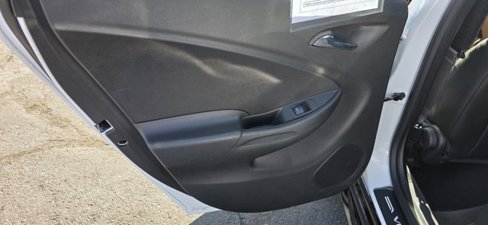 Used 2017 Chevrolet Volt Premier w/ Driver Confidence II Package image 11