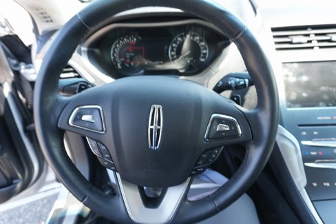 Used 2016 Lincoln MKZ AWD image 15