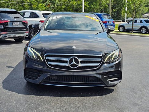 Used 2017 Mercedes-Benz E 300 4MATIC image 4
