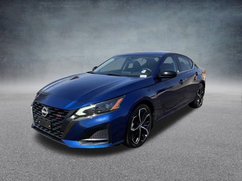Used 2023 Nissan Altima 2.5 SR image 3