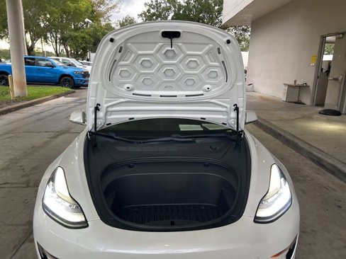 Used 2020 Tesla Model 3 image 11