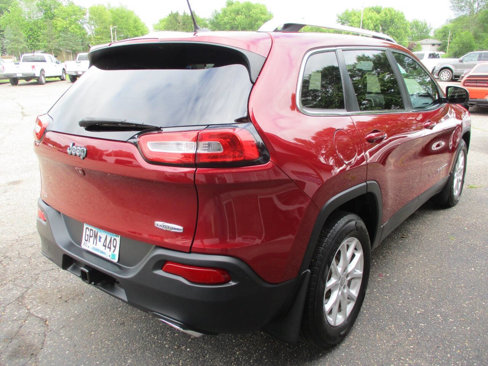 Used 2015 Jeep Cherokee Latitude w/ Comfort/Convenience Group image 8