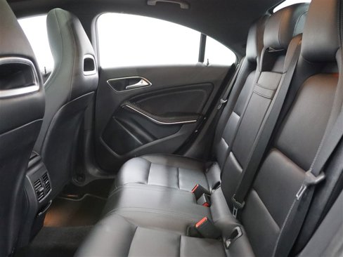 Used 2018 Mercedes-Benz CLA 250 image 13