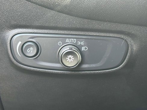 Certified 2022 GMC Terrain SLE w/ Driver Convenience Package image 68