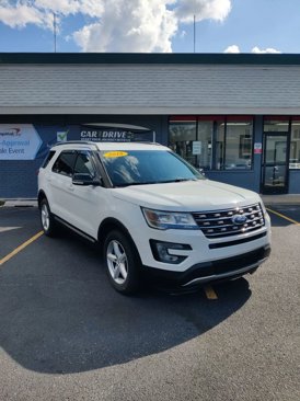 Used 2016 Ford Explorer XLT image 1