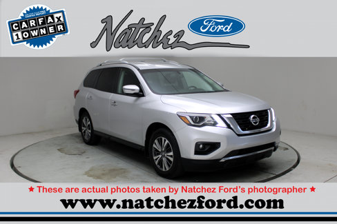 Used 2017 Nissan Pathfinder SL w/ Trailer Tow Package image 1