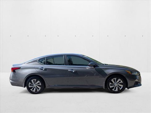 Used 2020 Nissan Altima 2.5 S image 4