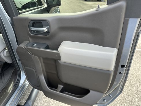 Used 2019 Chevrolet Silverado 1500 LT w/ All-Star Edition image 17