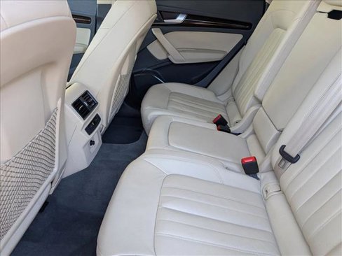 Used 2019 Audi Q5 2.0T Premium w/ Convenience Package image 18