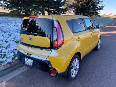 Used 2016 Kia Soul + image 5
