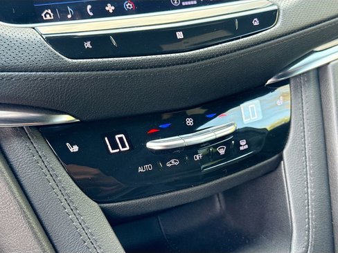 Used 2021 Cadillac XT5 Luxury image 15