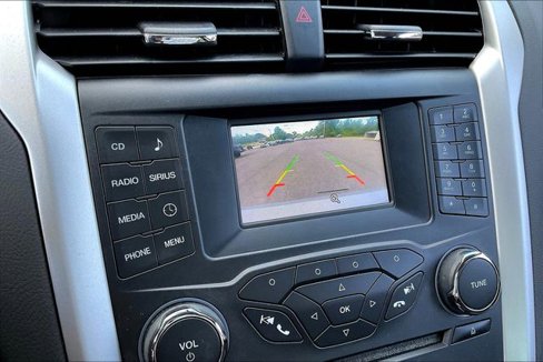 Used 2015 Ford Fusion SE image 11