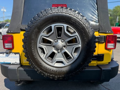 Used 2015 Jeep Wrangler Rubicon w/ Power Convenience Group image 35