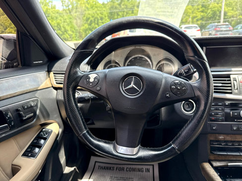 Used 2010 Mercedes-Benz E 350 4MATIC Sedan image 17